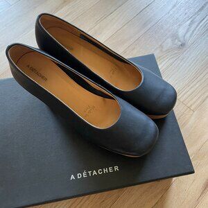 A Détacher Chunky Platform Heels